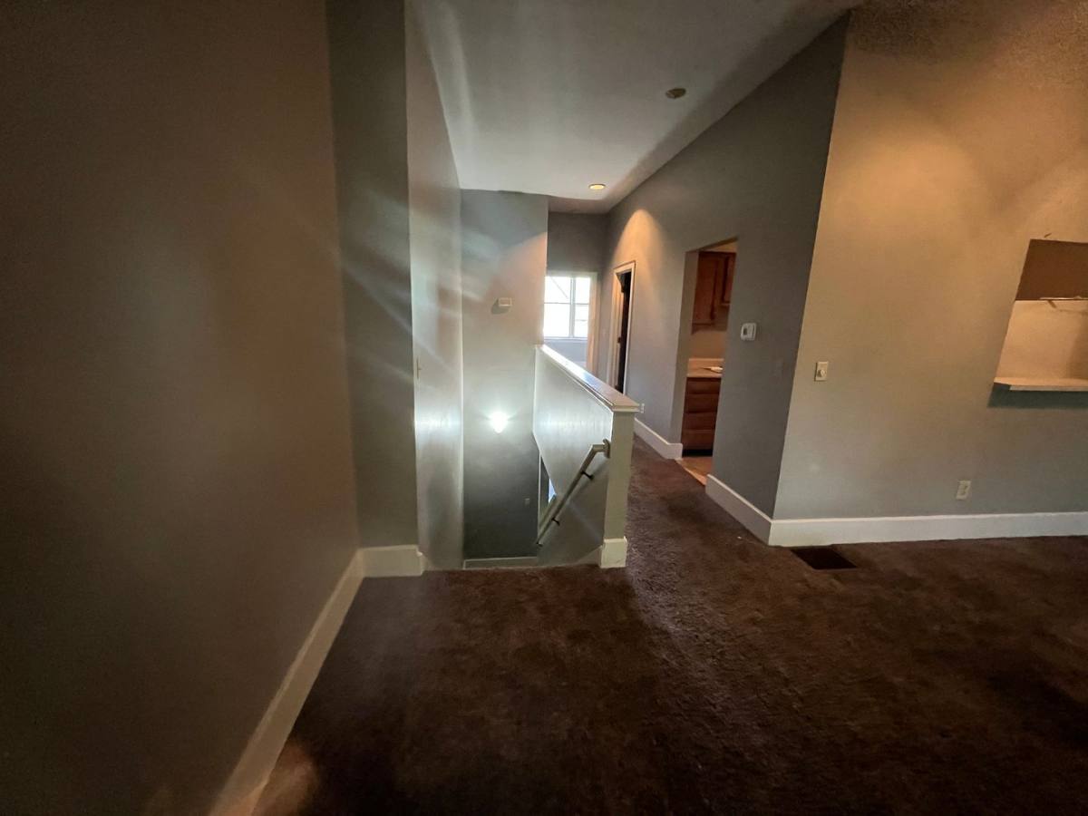 Apartment for rent at 2322 W Chestnut, Louisville, KY 40211