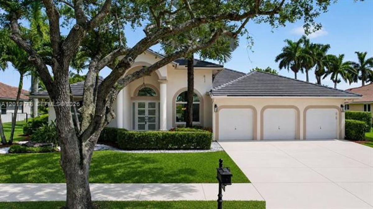 House for rent at 2922 Medinah, Fort Lauderdale, FL 33332