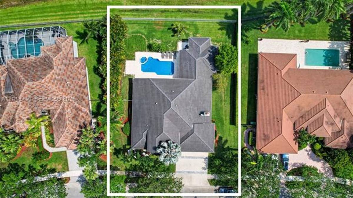 House for rent at 2922 Medinah, Fort Lauderdale, FL 33332