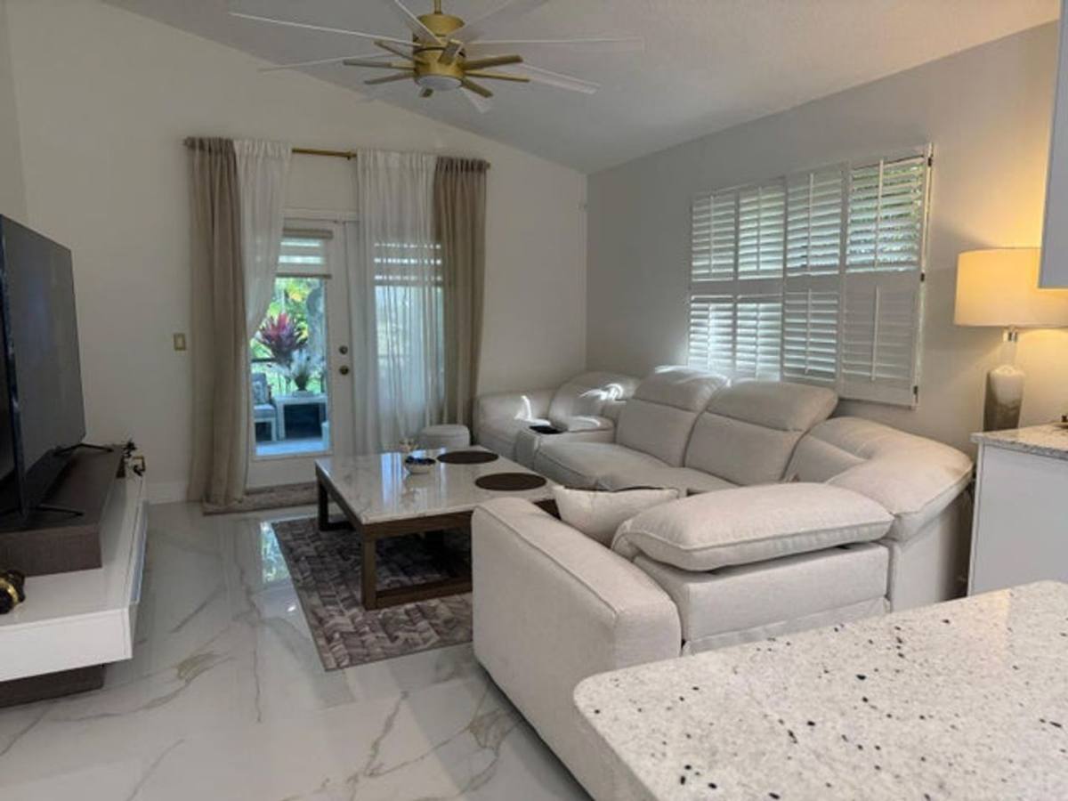 House for rent at 544 NW 38th Ave, Deerfield Beach, FL 33442