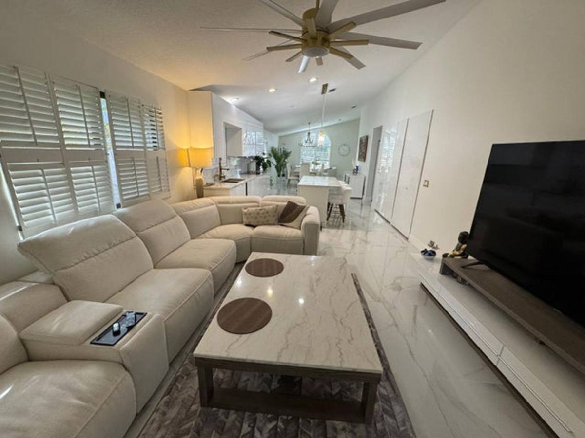 House for rent at 544 NW 38th Ave, Deerfield Beach, FL 33442