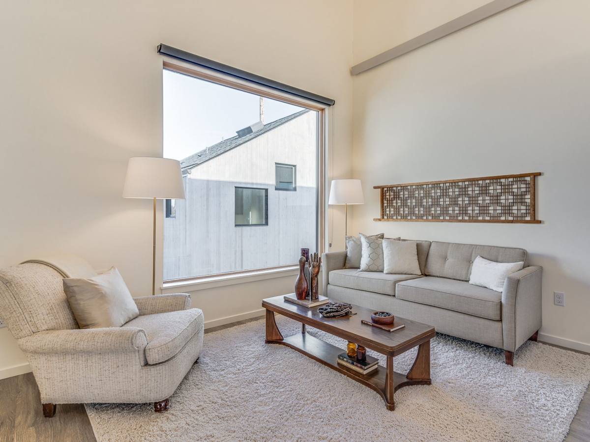 Apartment for rent at 2730 N Killingsworth St, Portland, OR 97217