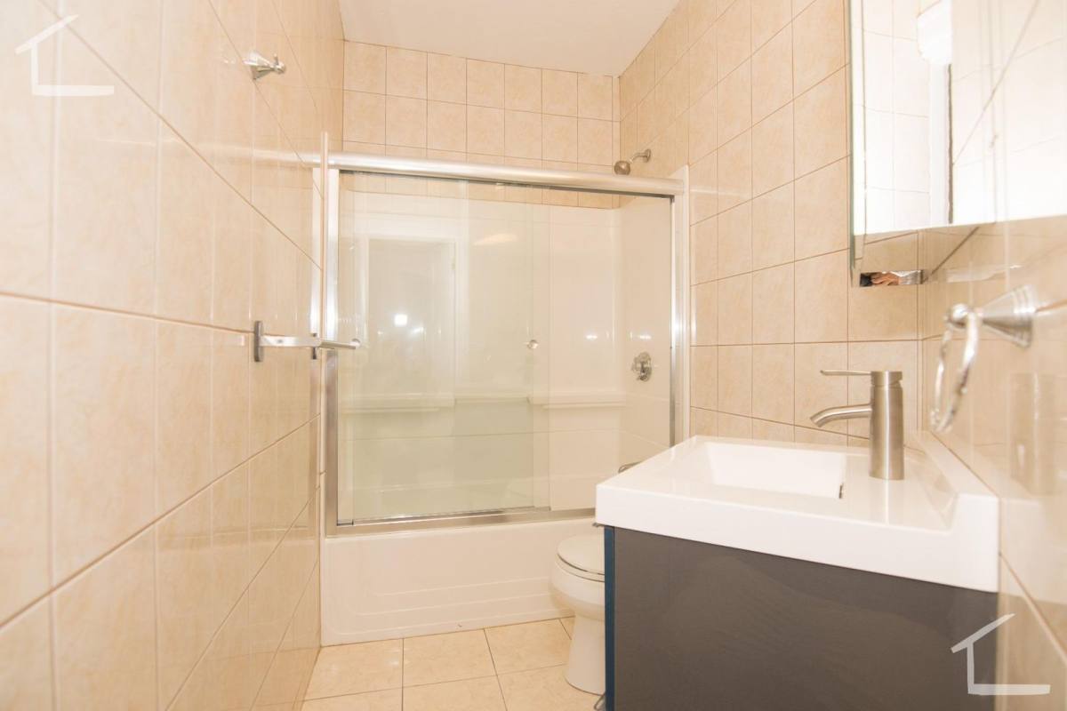 House for rent at 16-16 Beacon St, Brookline, MA 02446
