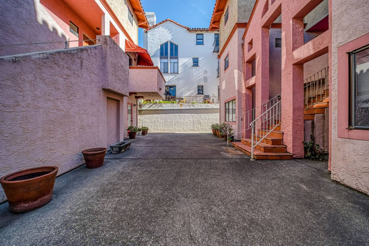 Townhouse for rent at 2578 Virginia St, Berkeley, CA 94709
