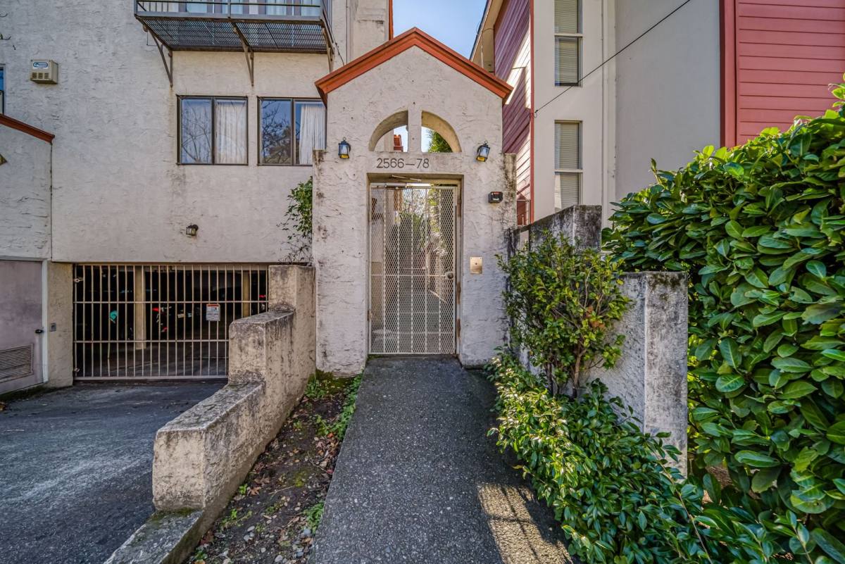 Townhouse for rent at 2578 Virginia St, Berkeley, CA 94709