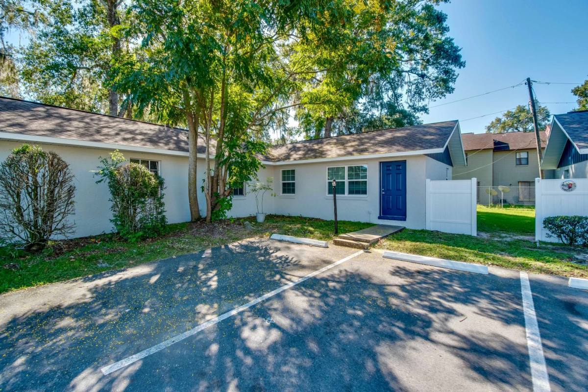 Apartment for rent at 2818 NE 7th St, Ocala, FL 34470