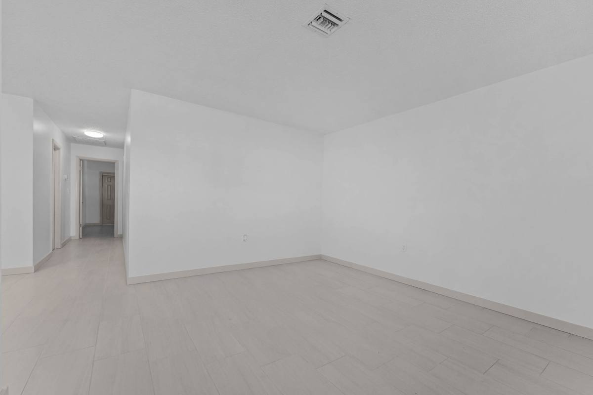 Apartment for rent at 2818 NE 7th St, Ocala, FL 34470