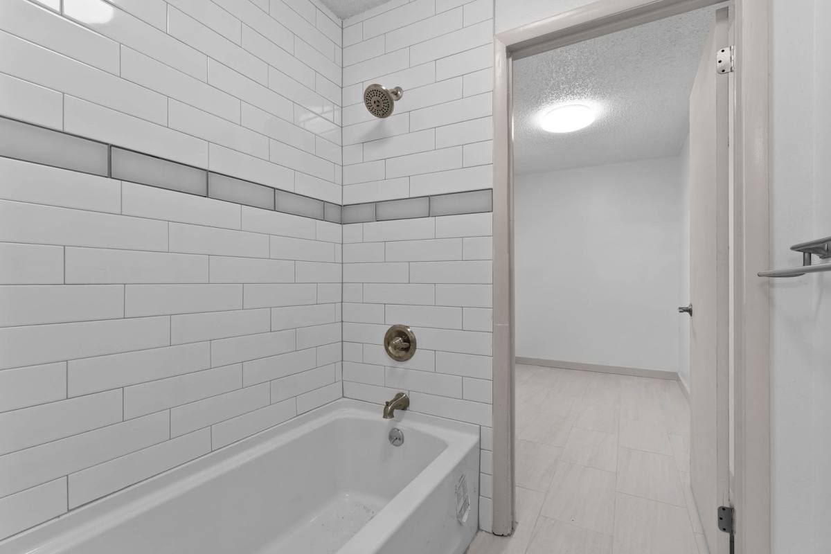 Apartment for rent at 2818 NE 7th St, Ocala, FL 34470