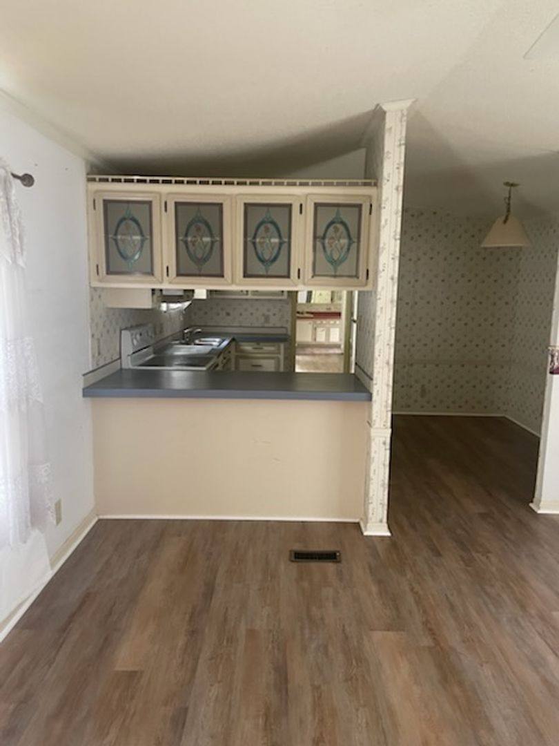 House for rent at 671 Limeberger Creek Rd, Poca, WV 25159