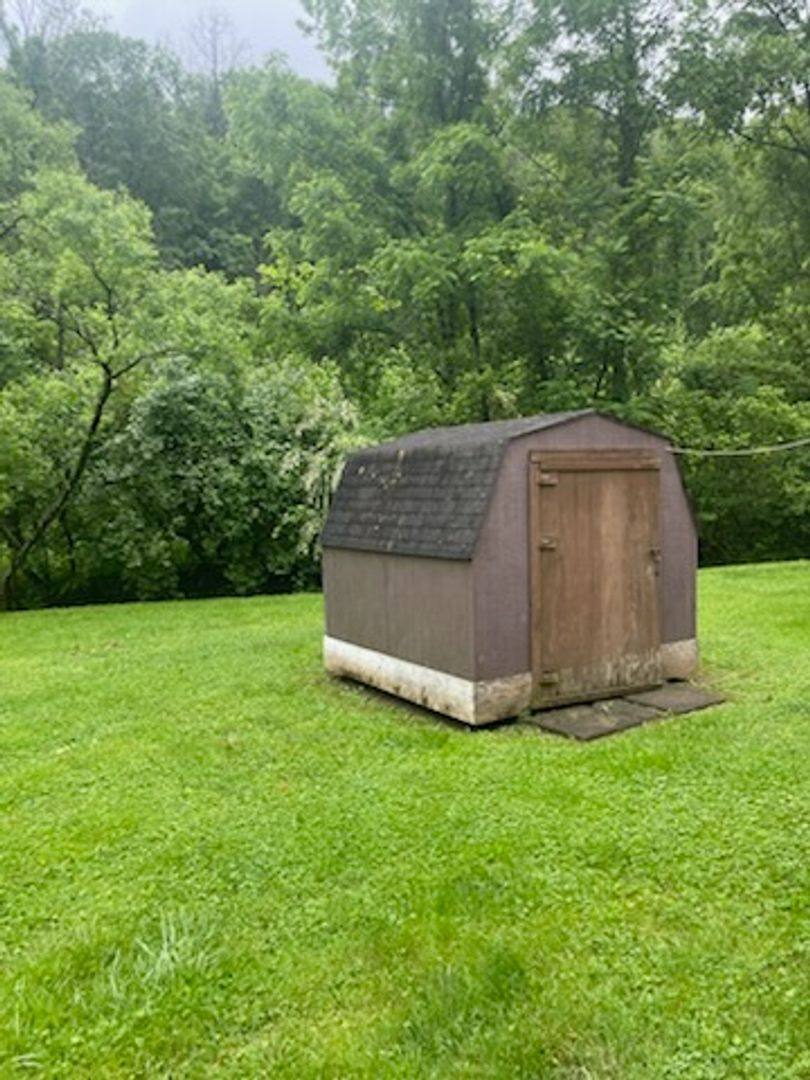 House for rent at 671 Limeberger Creek Rd, Poca, WV 25159