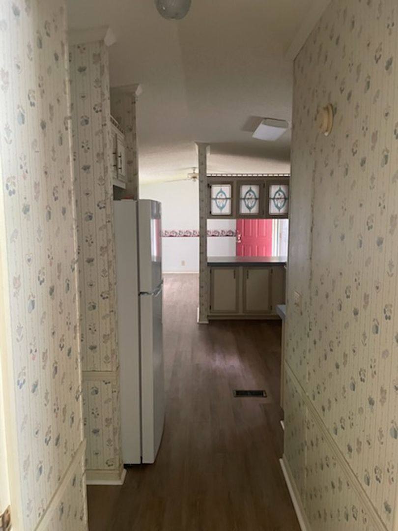 House for rent at 671 Limeberger Creek Rd, Poca, WV 25159