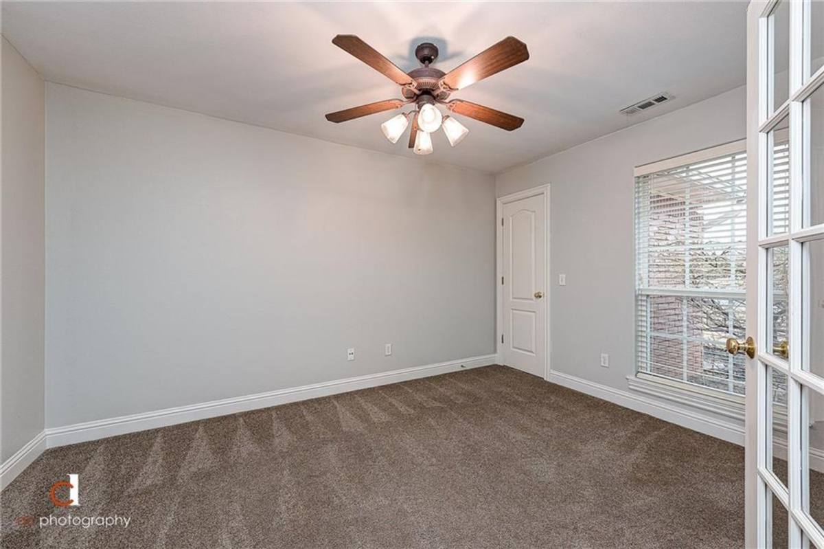 House for rent at 5712 W Casey Dr, Rogers, AR 72758