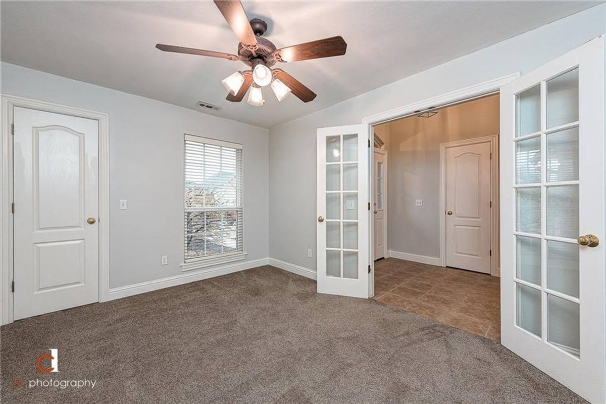 House for rent at 5712 W Casey Dr, Rogers, AR 72758