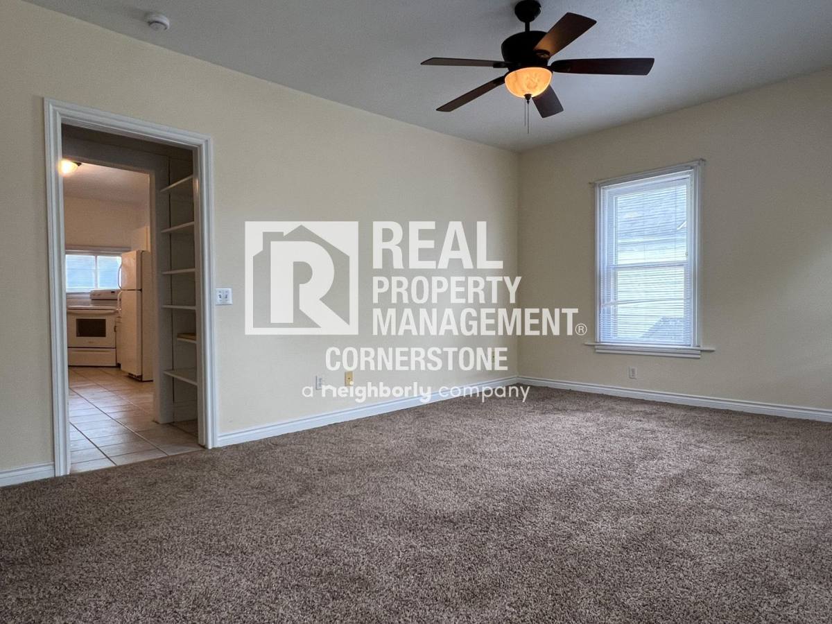Apartment for rent at 603 W Vine St, Kalamazoo, MI 49008