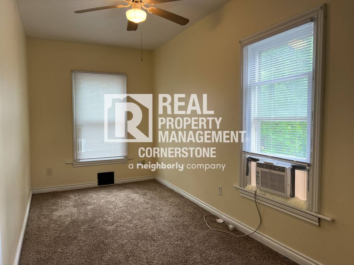 Apartment for rent at 603 W Vine St, Kalamazoo, MI 49008