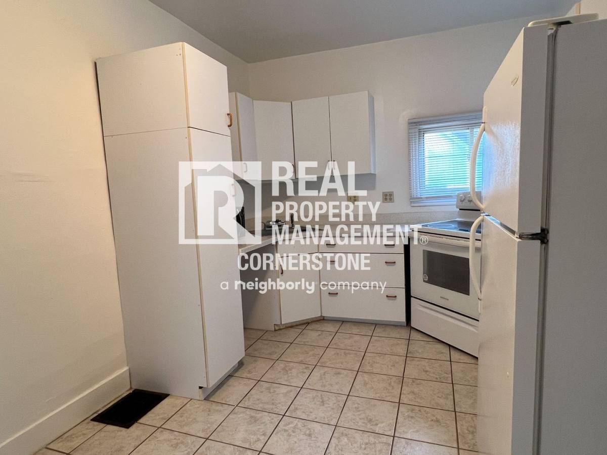 Apartment for rent at 603 W Vine St, Kalamazoo, MI 49008