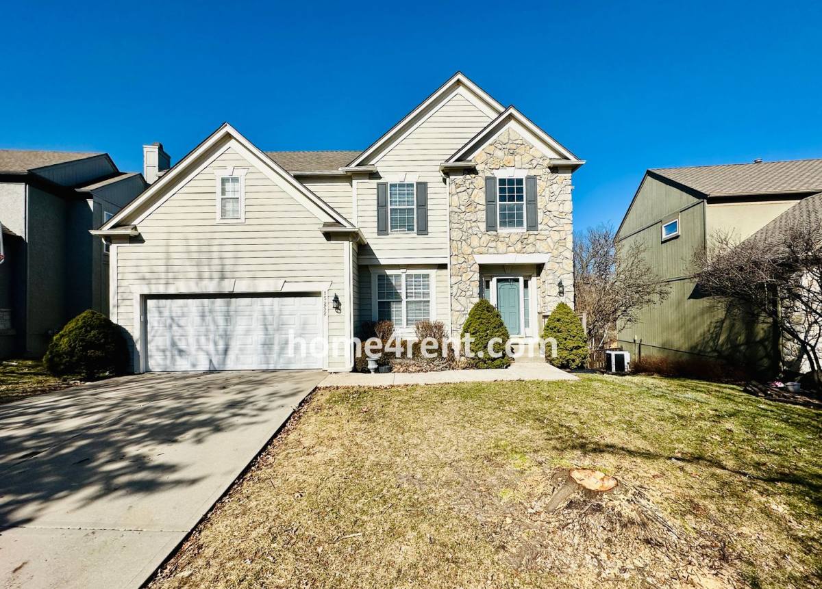 House for rent at 15252 W 158th Terrace, Olathe, KS 66062