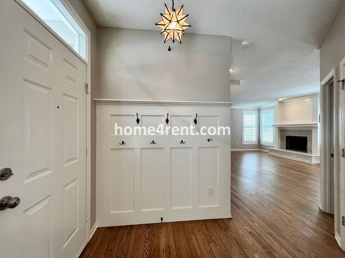 House for rent at 14068 W 147th Place, Olathe, KS 66062