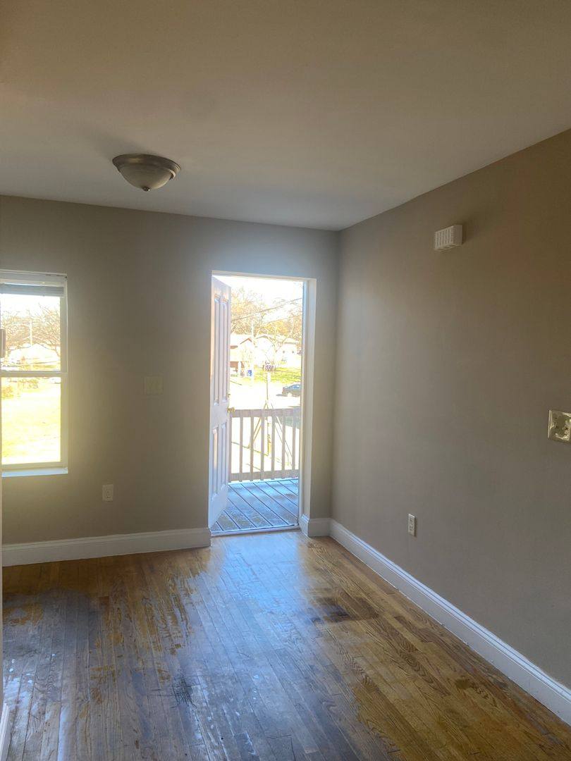 Apartment for rent at 1927 Carrington St, Richmond, VA 23223