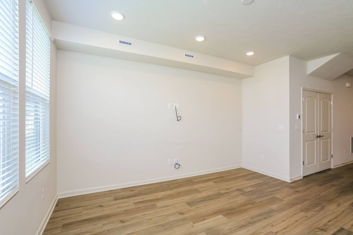 Townhouse for rent at 9738 Behner Dr, Indianapolis, IN 46250