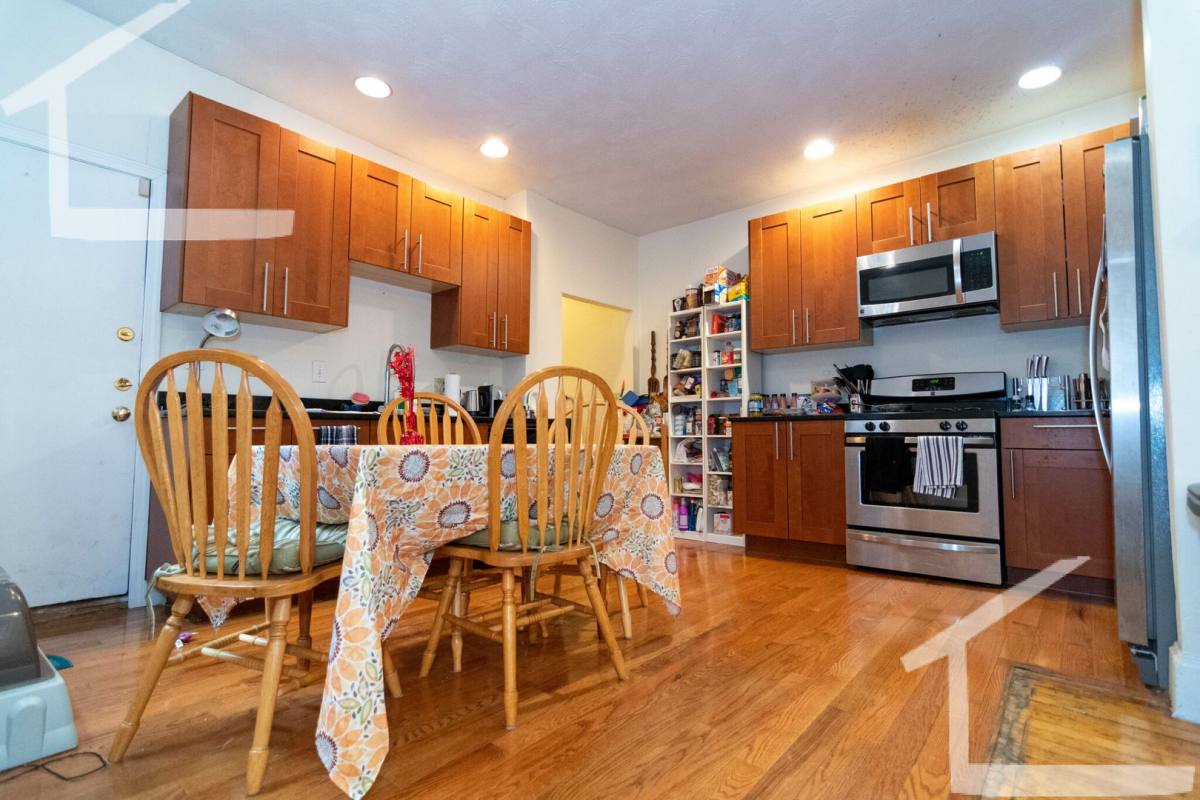 Apartment for rent at 6 Glenville Ave #102, Allston, MA 02134