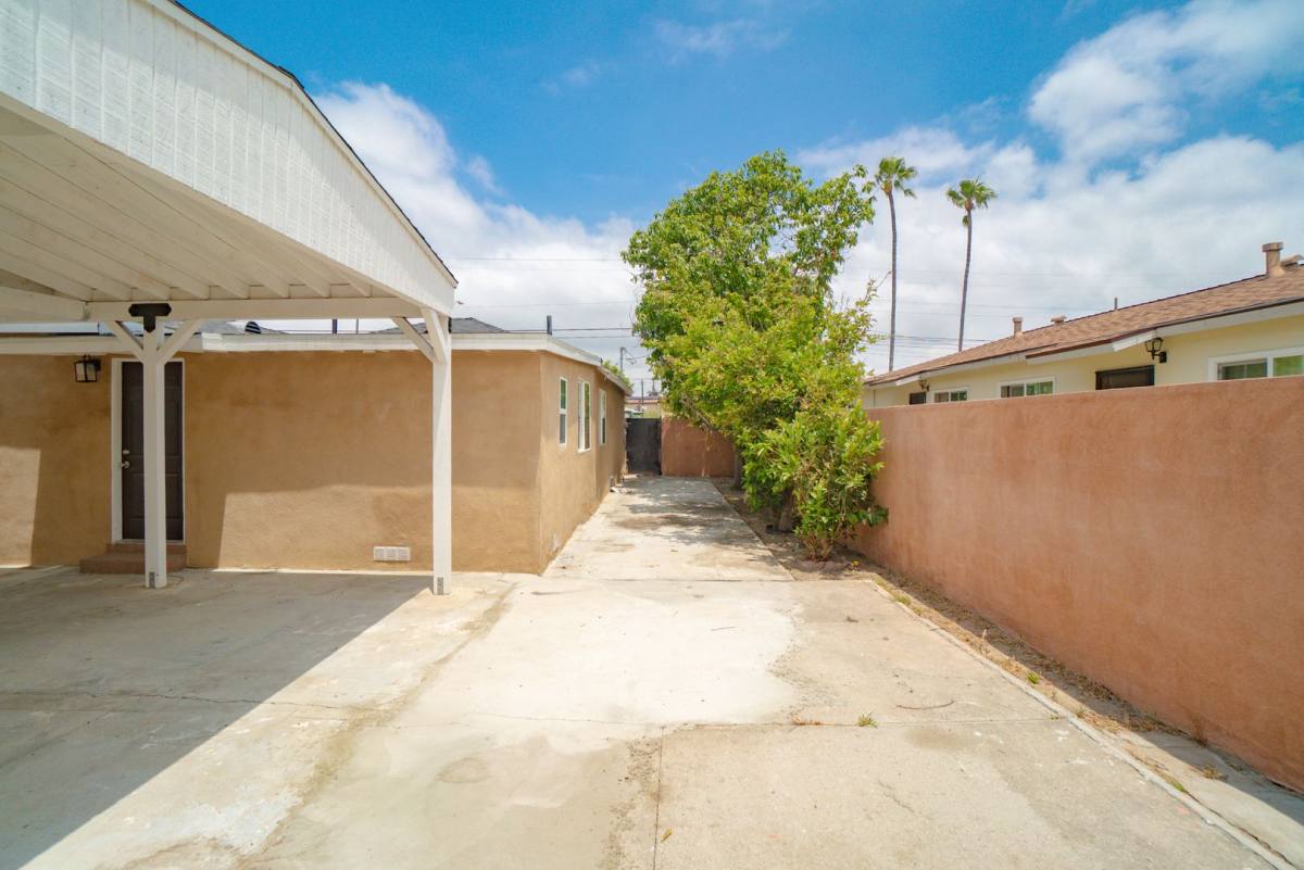 House for rent at 1570 W 226th St, Torrance, CA 90501