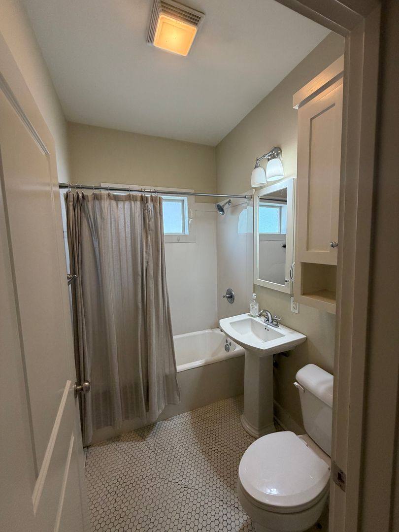 Apartment for rent at 523 Orange St, North Little Rock, AR 72114