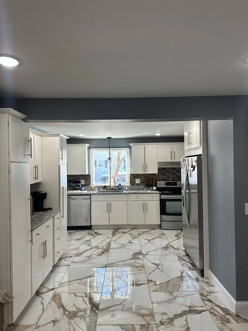 House for rent at 30 Elm St, Rocky Hill, CT 06067
