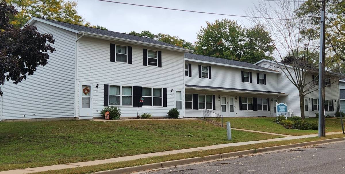 Townhouse for rent at 2502 Sessions St, Eau Claire, WI 54701