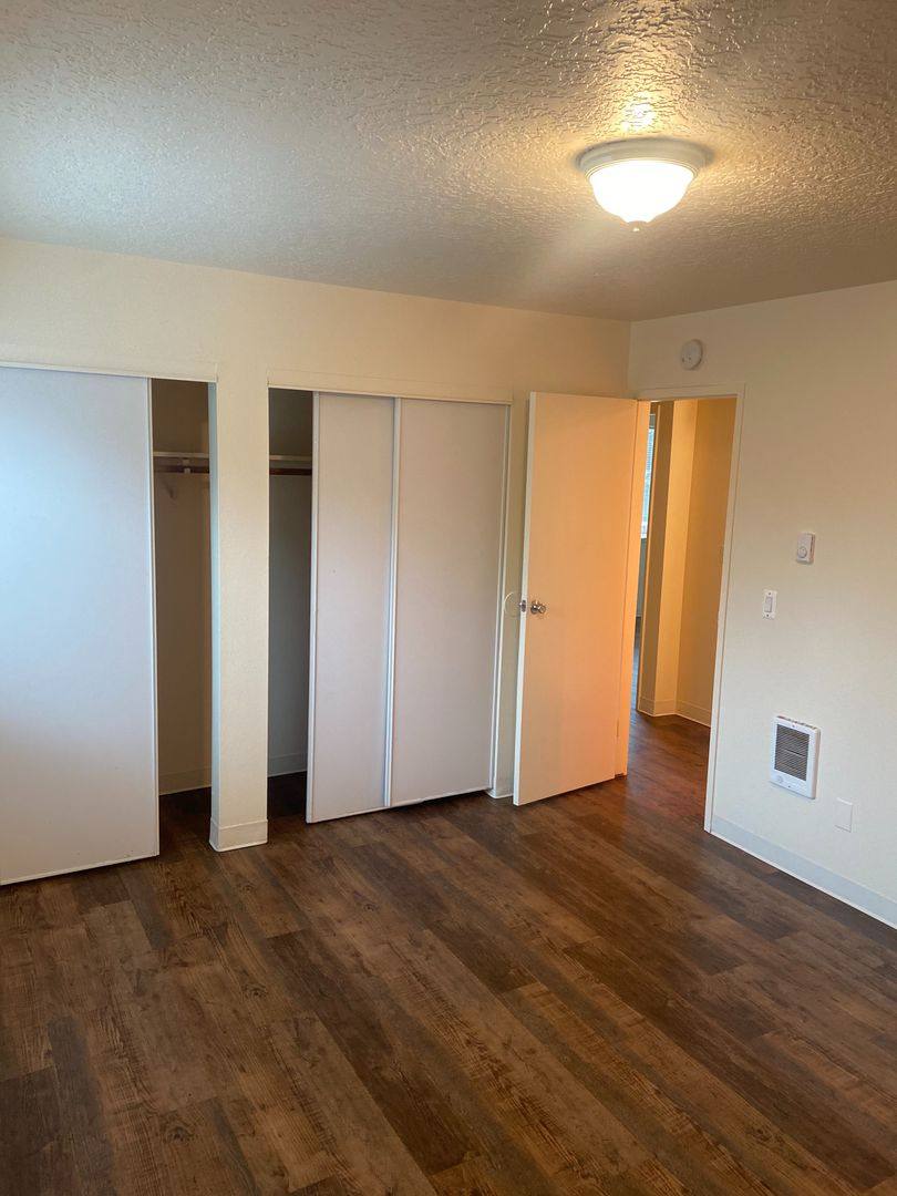 Apartment for rent at 5870 SW Murray Blvd, Beaverton, OR 97005