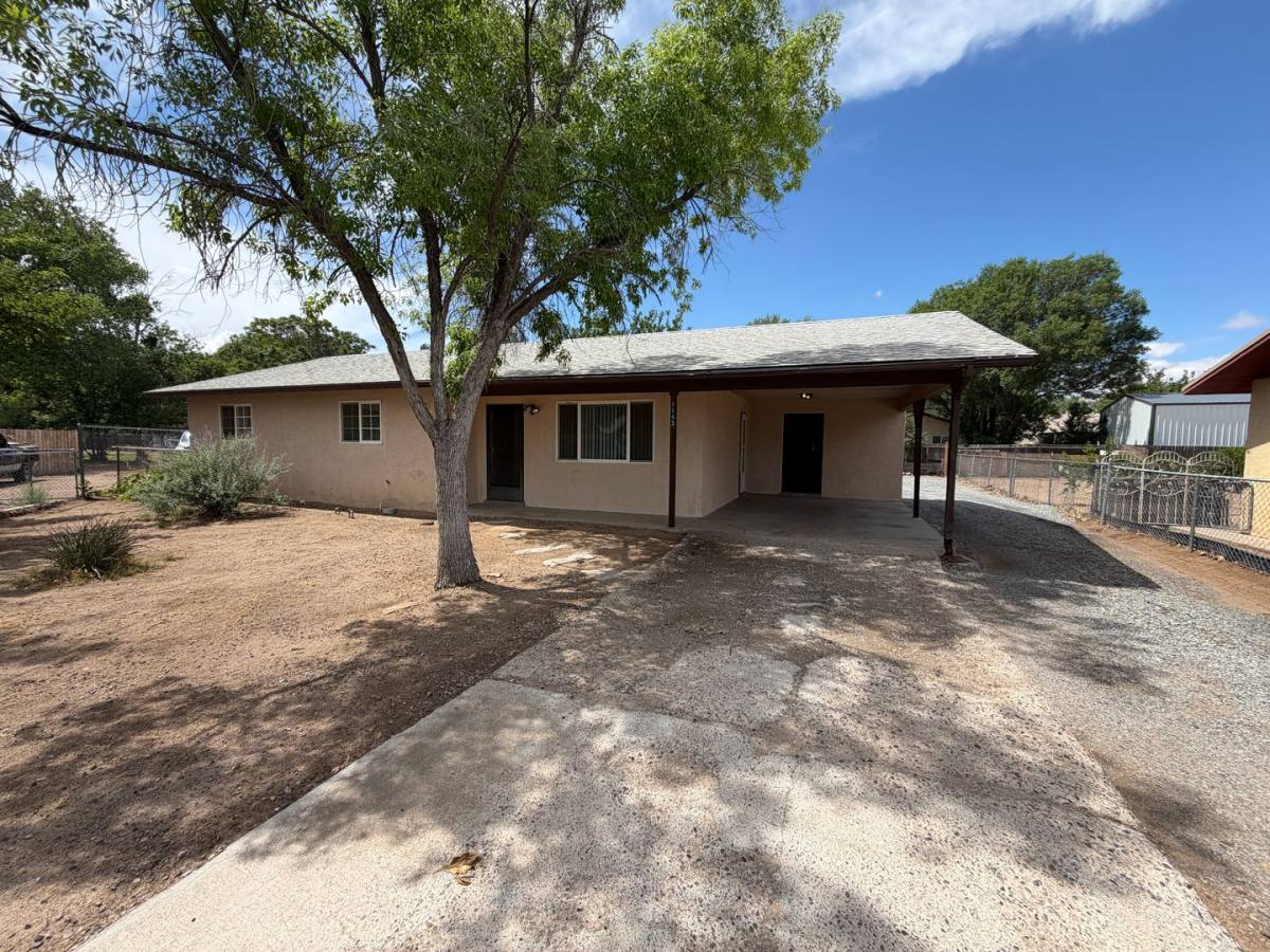 House for rent at 1143 De Vargas Court, Los Lunas, NM 87031
