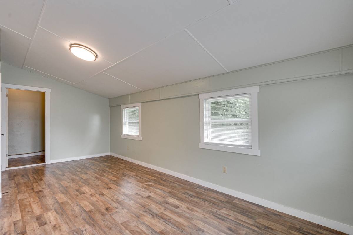 House for rent at 324 Loop Rd, Jasper, TN 37347
