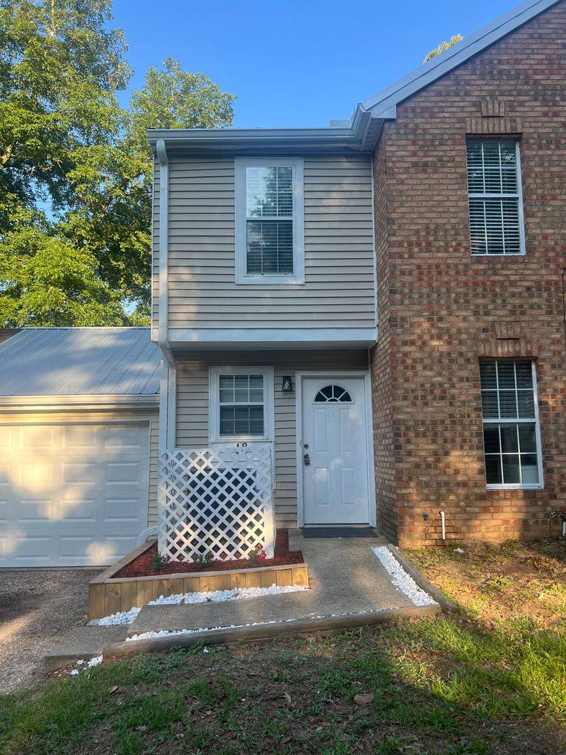 Townhouse for rent at 18 Somerset Parkway, Daleville, AL 36322