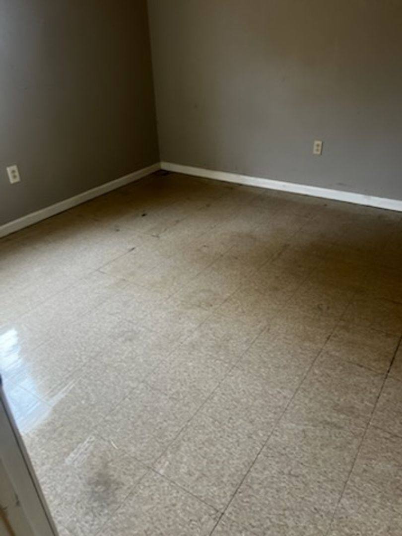 Apartment for rent at 250 Ivie Lane, Mantachie, MS 38855