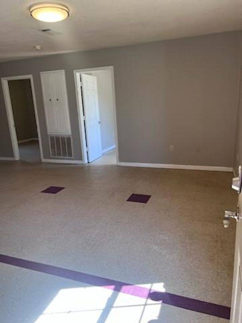 Apartment for rent at 250 Ivie Lane, Mantachie, MS 38855