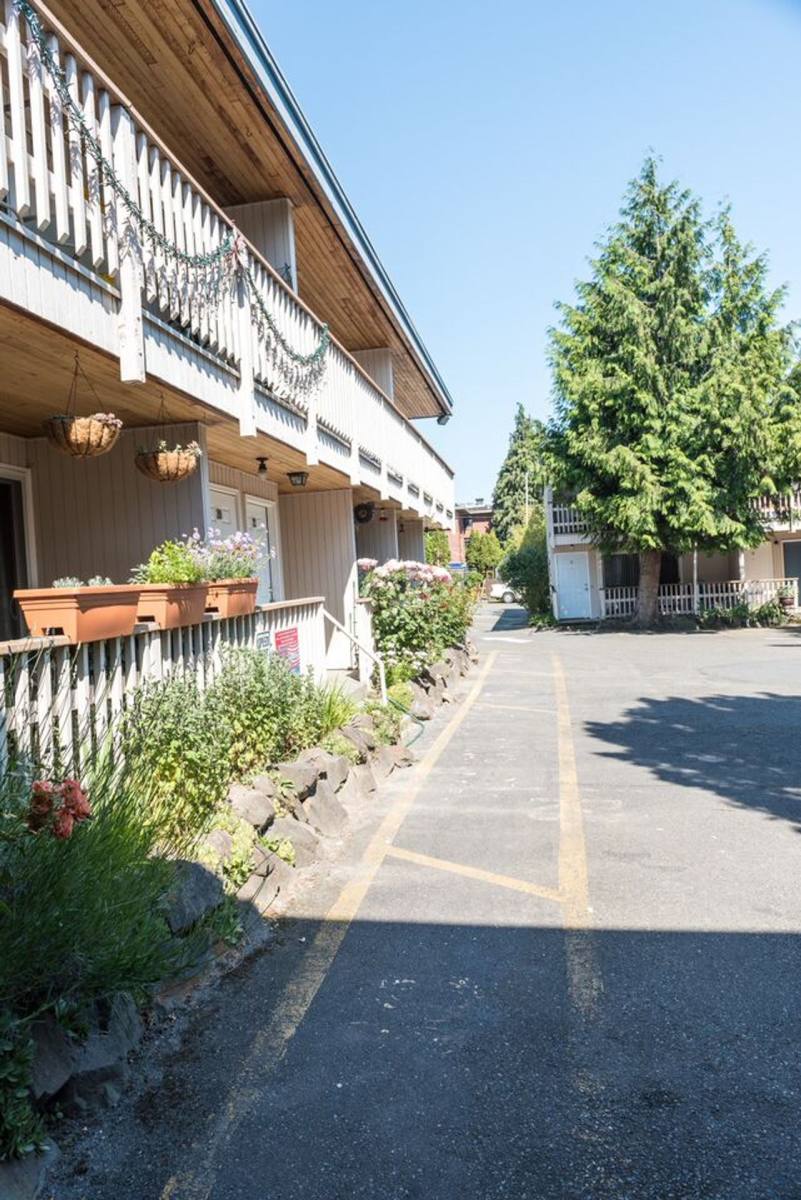 Apartment for rent at 3210, 3222 NW, Seattle, WA 98107
