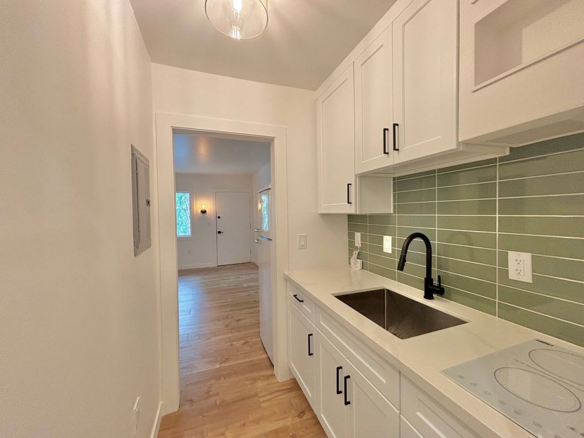 Apartment for rent at 4657 Coldwater Canyon Ave, Studio City, CA 91604
