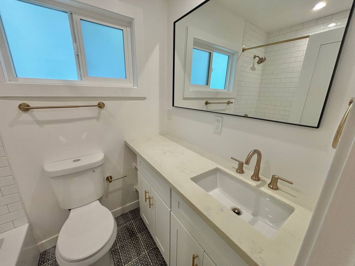 Apartment for rent at 4657 Coldwater Canyon Ave, Studio City, CA 91604