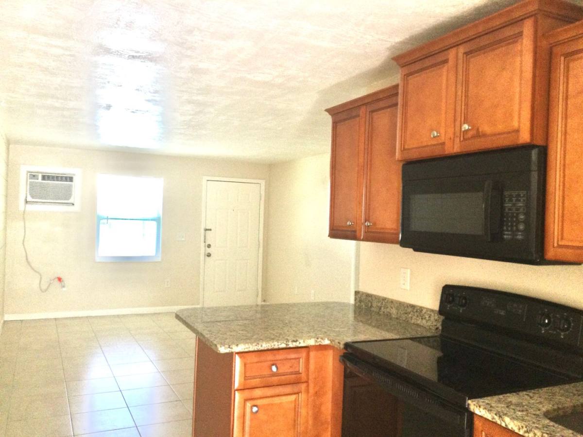 Apartment for rent at 7 Circle Ave, Melbourne, FL 32935