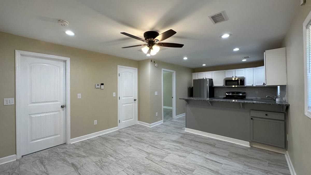 Townhouse for rent at 1006 S Welcome Rd, Greenville, SC 29611