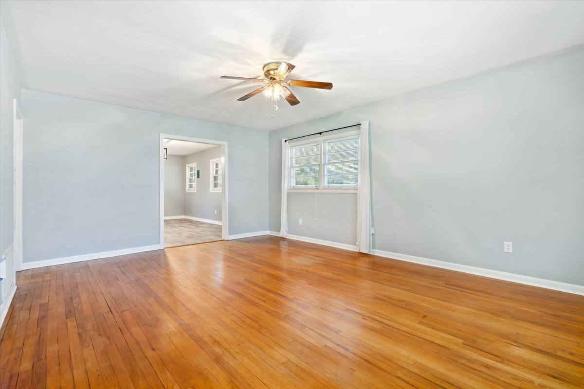 House for rent at 703 Magnolia Rd, Mobile, AL 36606