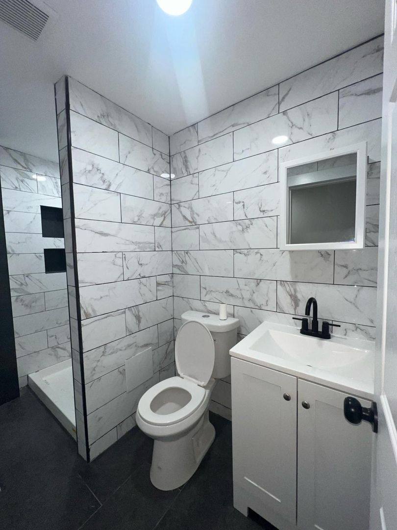 House for rent at 134 Old Rose St, Trenton, NJ 08618