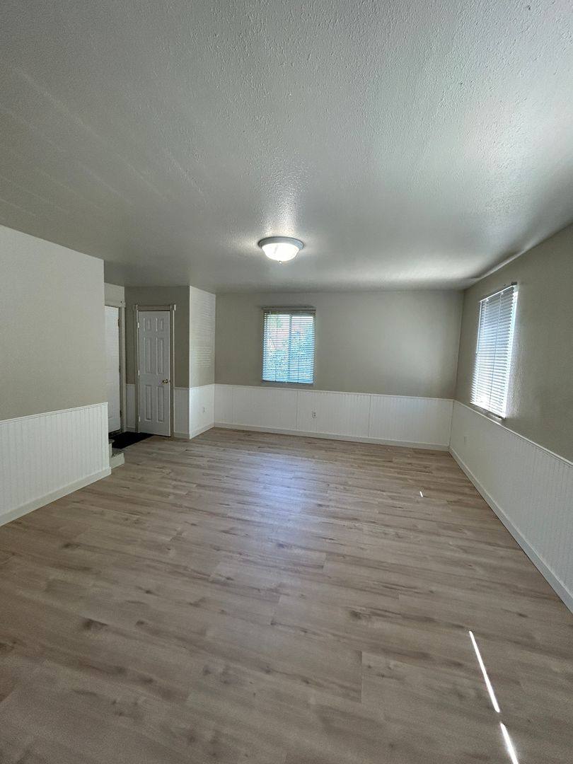 Apartment for rent at 436 19th Ave, Longview, WA 98632