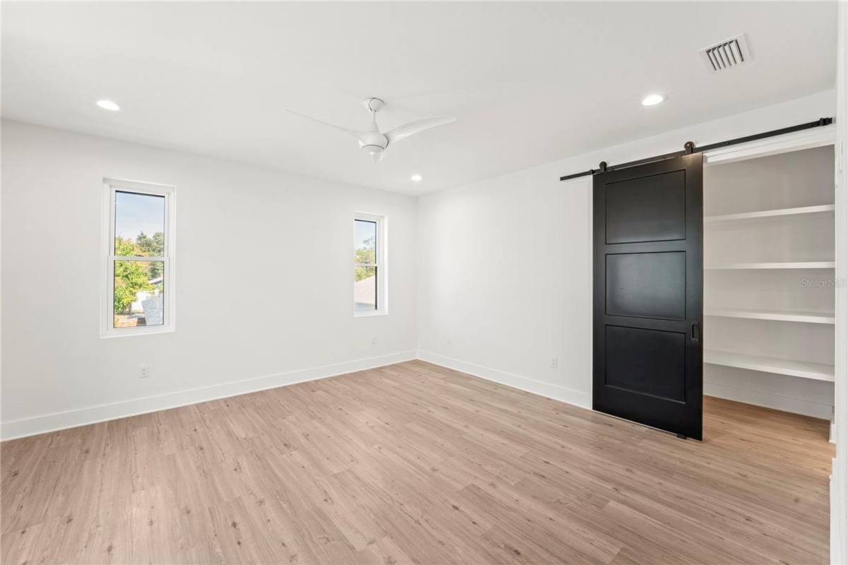 Townhouse for rent at 2403 W N B St, Tampa, FL 33609