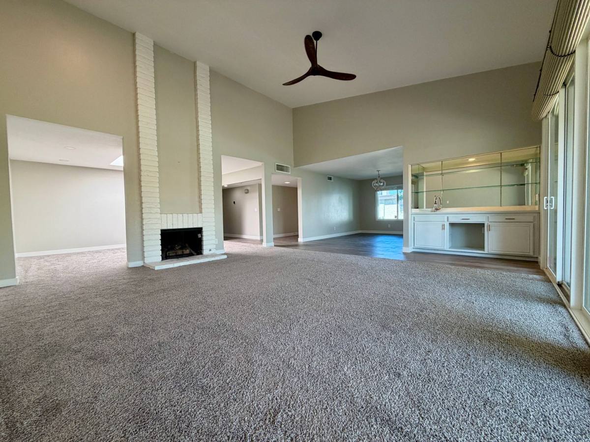 Townhouse for rent at 3142 Espanol Dr, Las Vegas, NV 89121