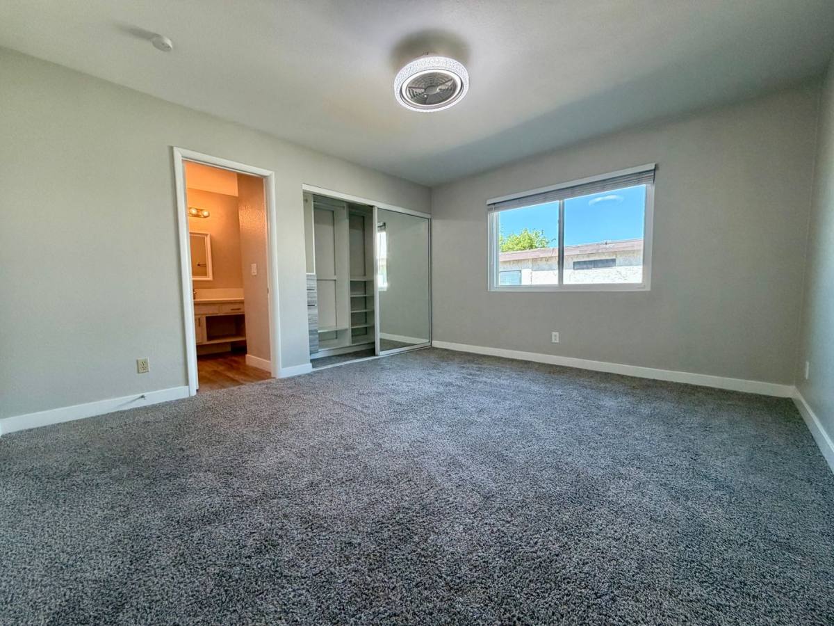Townhouse for rent at 3142 Espanol Dr, Las Vegas, NV 89121