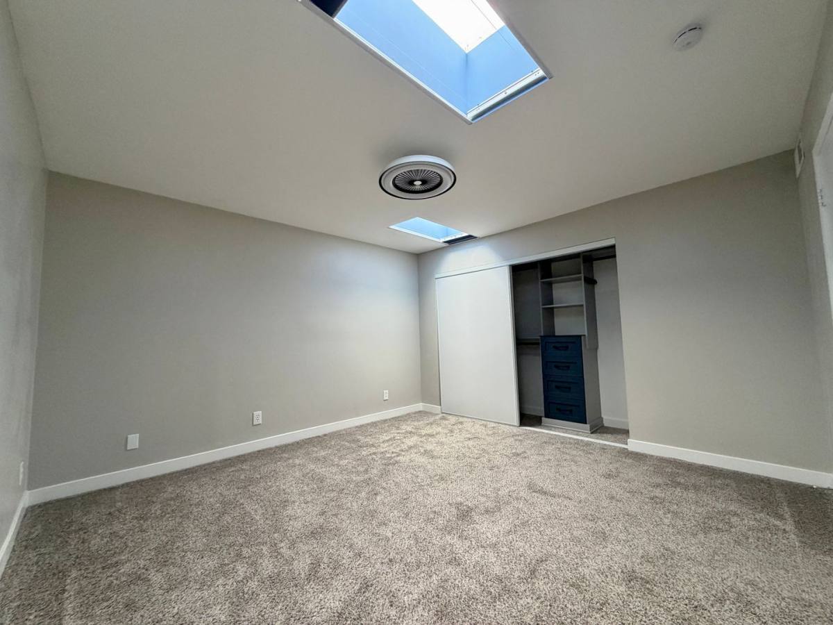 Townhouse for rent at 3142 Espanol Dr, Las Vegas, NV 89121