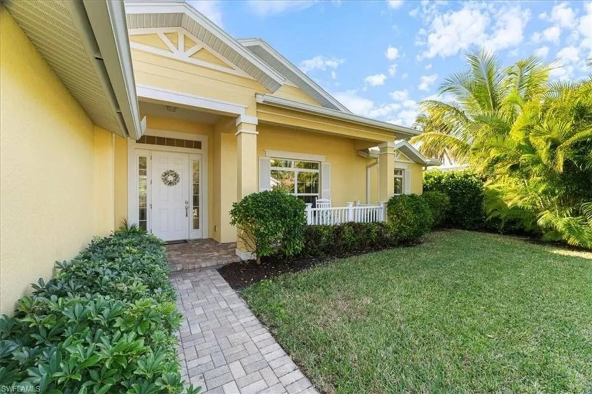 House for rent at 732 7th Ave N, Naples, FL 34102