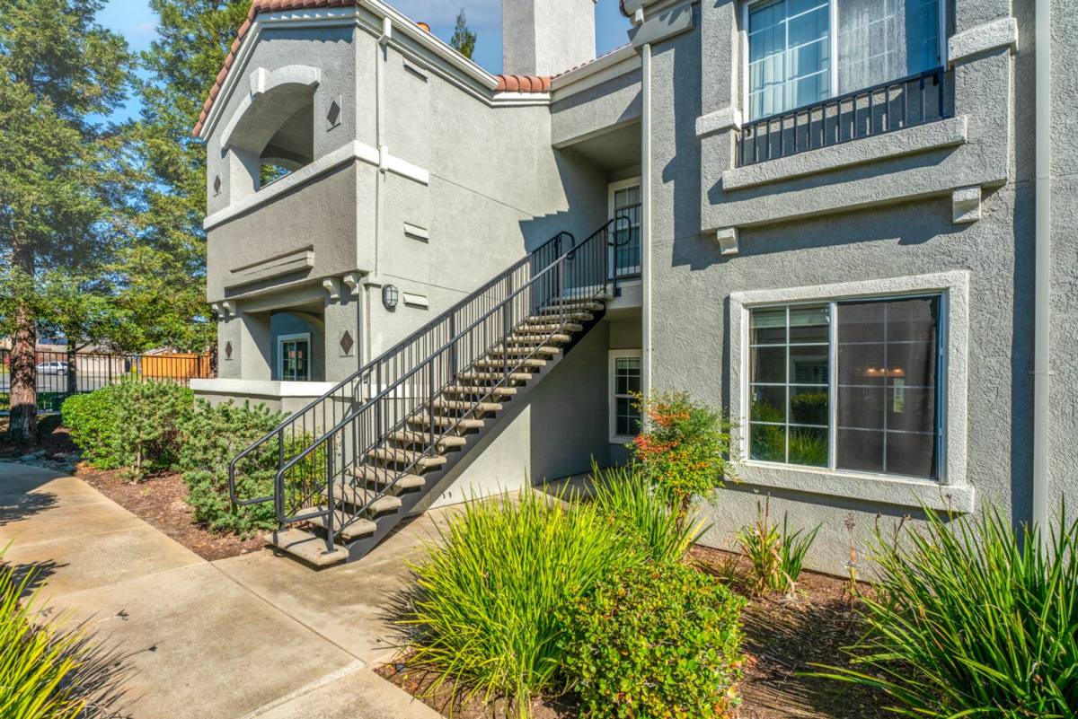 Condo for rent at 885 Halidon Way, Folsom, CA 95630