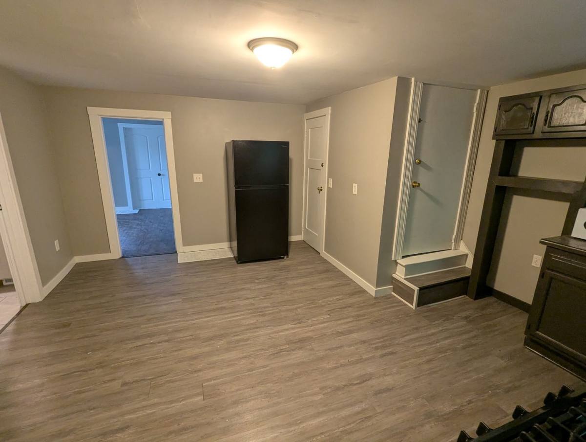 Apartment for rent at 302 Caroline Ave, Syracuse, NY 13209